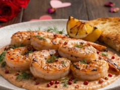 ​Krewetki na soli. Morski afrodyzjak w interpretacji Jurka Sobieniaka