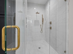 Przetrzyj tym kabinę raz w tygodniu. Kamień nie wróci