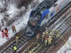 Zderzenie pociągów z samochodem. Odsłonili kulisy. "Wcisnął guzik i uciekł z kabiny"