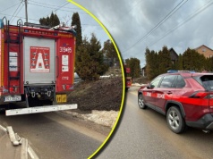 Sceny jak z horroru w świętokrzyskim. Senior podpalił dom, w którym znajdowali się jego córka i wnuk