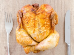 Holenderski gigant przejął kolejną firmę drobiarską w Polsce. Chodzi o fermy i przetwórnie