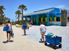 Bye bye, USA - Stany tracą turystów. W kilku krajach europejskich wręcz ostrzeżenia przed podróżami