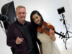 Szymon Jankowski eksperymentuje muzycznie – „Tylko my” bije rekordy