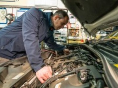 Rewolucja w badaniach technicznych. Nowe zasady uderzą w starsze auta