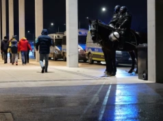 Trzy osoby zatrzymane przy okazji meczu GKS Katowice - Legia Warszawa. Kibole odpalili też zabronione środki pirotechniczne