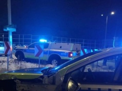 Nocny rajd ulicami Białegostoku. Nastoletni kierowca uszkodził radiowóz