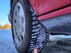 "Złodziejka" to drobiazg, który zaskakuje kierowców. Potrafi unieruchomić auto