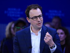 Chmury nad ChatGPT. OpenAI wyrósł groźny rywal