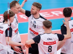 Cenny triumf i trzy punkty Pierrota Czarnych Radom w Nowej Soli