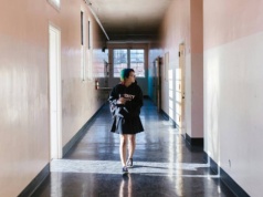 Hałas w szkole to nie normalność. Nauczycielka alarmuje: "wykańcza psychicznie i fizycznie"