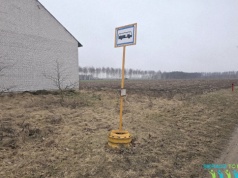 Przystanek „na żądanie”... dosłownie. Ruchomy znak na Wolskiej hitem sieci