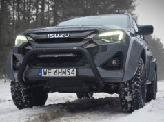 Isuzu D-MAX Arctic Truck to wół roboczy. Przewiezie z 8 worów kartofli, ale czy da radę z lodowcem?