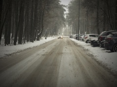 Zima wróciła na drogi