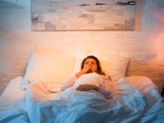 Używasz tego, by szybciej zasnąć? Nowe badania niosą ostrzeżenie