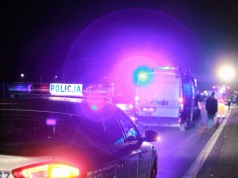 Wypadek Flixbusa na A4. Autokar przebił barierę energochłonną. "Wypadły szyby"