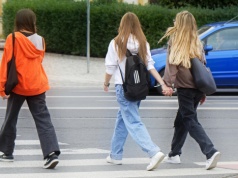 Jak szkoła powinna zareagować po tragicznych wydarzeniach z udziałem uczniów? Gdzie szukać pomocy?