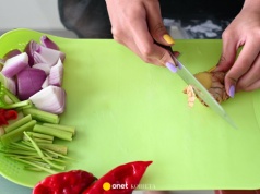 Eksperci ostrzegają przed takimi deskami do krojenia. Nie chodzi tylko bakterie