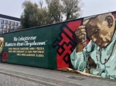 Papież ma być żółty. Konserwator każe przemalować mural z Janem Pawłem II na Ostrowie Tumskim