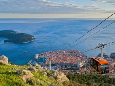 Nowa wakacyjna trasa Wizz Aira nad Adriatyk i więcej lotów na 10 trasach z Polski. Ceny biletów od 109 zł!