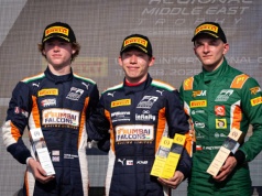 Jan Przyrowski na podium w Katarze i trzeci w klasyfikacji debiutantów FRMET