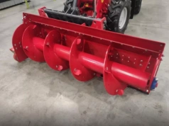 Podgarniacz paszy za 8 tys. zł. Czy turecki Fimaks naprawdę się opłaca?