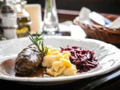 Idealne na niedzielny obiad. Staropolskie zrazy, które rozpływają się w ustach