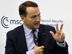 Wicepremier Sikorski atakuje USA. Stwierdzi, że Ameryka narzuca Europie własne wartości i ingeruje w polską politykę