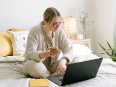 W Polsce są 4 miliony singielek. Jak radzą sobie z finansami?