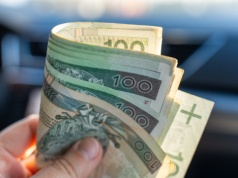 Ważna zmiana od 2026 roku. Pracodawca musi zapłacić ponad 72 tys. zł za odejście z pracy