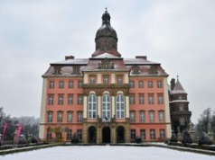 Tajemnice Zamku Książ: Od rezydencji Hochbergów po mroczny "Projekt Riese"