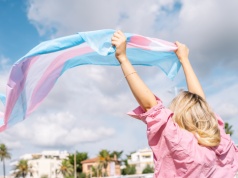 Sąd: szkoła musi używać preferowanego imienia ucznia transpłciowego. Przełomowy wyrok