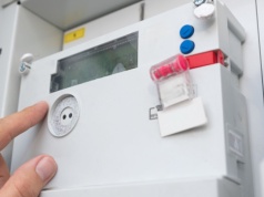 Natychmiast zadzwoń do elektrowni, jeśli zobaczysz to na liczniku. Ten błąd może wiele kosztować