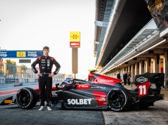 Gładysz w czołówce podczas testów FIA F3