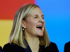 Jaki cały świat, jaka kompromitacja? Przestańmy robić bożka z Putina