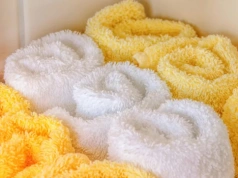 Kup w aptece za 5 zł i dodaj trzy łyżki do prania. Ręczniki od razu zmiękną