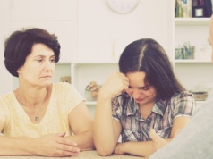 Dorosłe, a nadal jak dzieci. "Od dwóch miesięcy boję się powiedzieć prawdę"