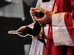 Podatek kościelny w Polsce jak kolejny haracz. Wiernych przeraża kwota, choć niepotrzebnie