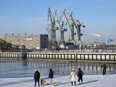 Odwołane pociągi, opóźnione tramwaje. Trójmiasto walczy z mrozem