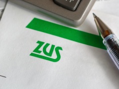 Emerytury czerwcowe wyższe o kilkaset złotych. ZUS ma czas do 31 marca