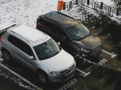 Koniec ery taniego tankowania w Europie. Kierowcy nie będą zadowoleni, te auta znikają