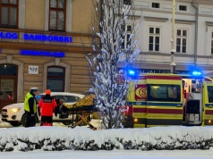 Potrącenie pieszej na przejściu dla pieszych. 52-latka trafiła do szpitala