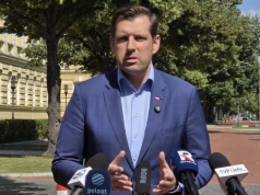 "Powinniśmy o tym myśleć". Bocheński o propozycji Nawrockiego