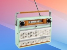 Promocja na LEGO Icons w Media Expert. Zestaw Radio w Stylu Retro (906 el.) już za 328 zł!