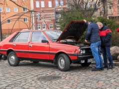 Polonezy podbijały świat. Ten egzemplarz może wrócić do Polski za grosze