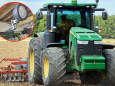 Praca ciągnikiem po zmroku? Rolnik zamontował dodatkowe oświetlenie robocze ciągnika