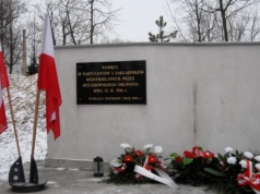 Pamięci ofiar zbrodni przy ul. Budki w Piotrkowie