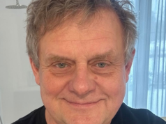 Kazik Staszewski przerywa milczenie po chorobie. "Sama myśl o scenie napawa mnie obrzydzeniem"