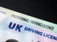 Apel DVLA do kierowców, aby odnowili prawo jazdy