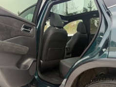 Japoński SUV za 113 990 zł znów zaczyna mieszać w głowach, a naprawdę długo tego nie robił. Pali 6,3 l z czterech cylindrów