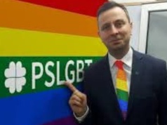 Prof. Romuald Szeremietiew: Zajść wroga od tyłu!